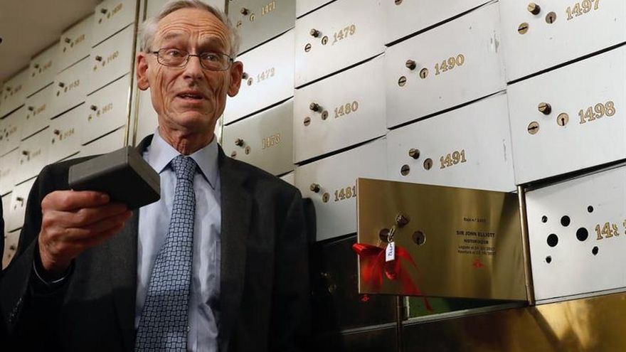 El Rey entregará a John Elliot el I Premio Órdenes Españolas en El Escorial