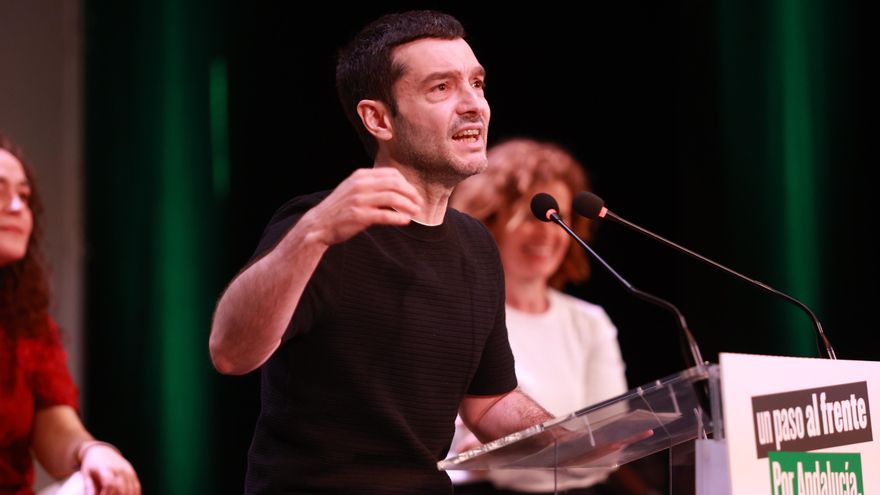 El ministro de Sociales, Consumo y Agenda 2030, Pablo Bustinduy, durante el encuentro 'Un paso al frente. Por Andalucía' en Sevilla.