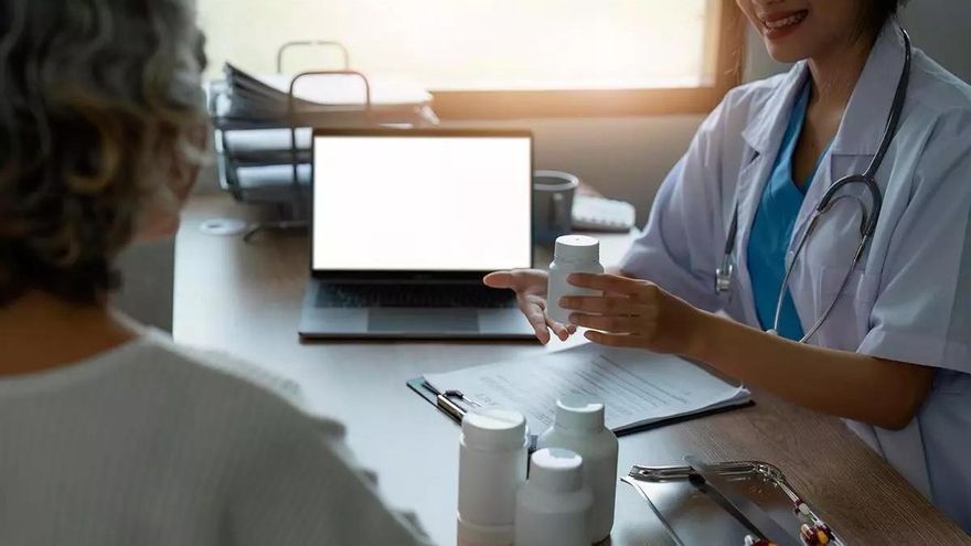 Los extremeños tardan una media de cuatro días en conseguir una cita en su centro de salud