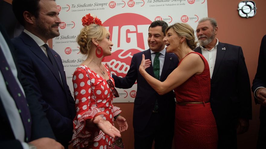 Díaz y Moreno charlan con Carmen Castilla, secretaria general de UGT-A, en presencia de Garzón