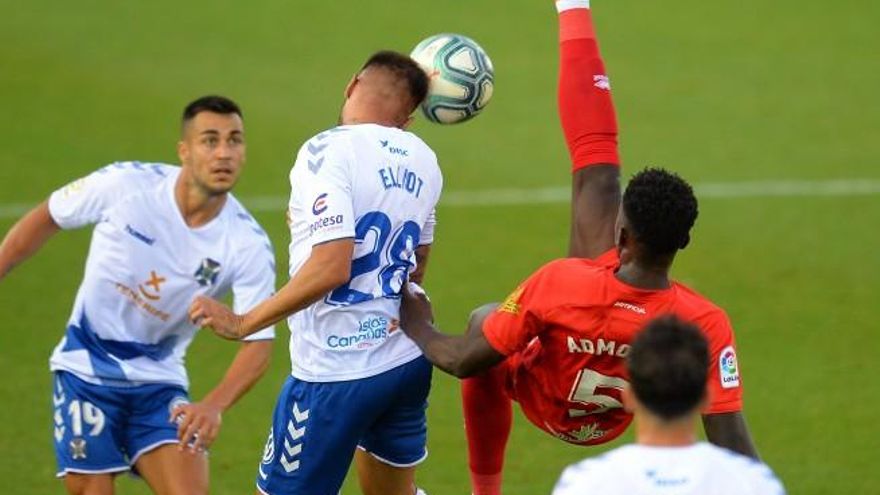 Elliot, en un partido con la entidad blanquiazul