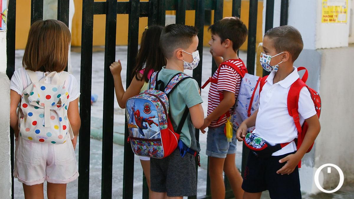 Primer día de colegio en el colegio Cronista Rey Díaz