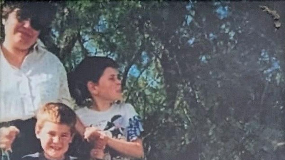 Las manos que empujaban el carrito