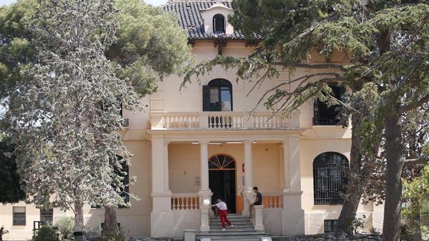 El conseller catalán de Trabajo: Atacar el centro de menas debe tener consecuencias