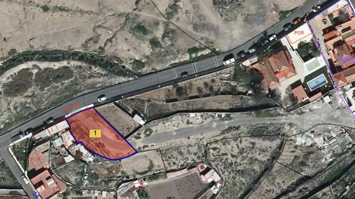La finca de la esposa del alcalde de Adeje, resaltada en rojo