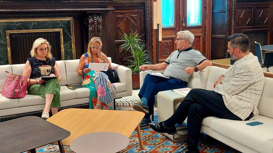 Joan Ribó impulsa una experiencia piloto de semana laboral de cuatro días y 32 horas en València