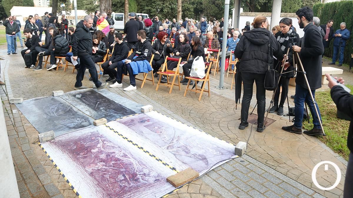 La Plataforma Comisión de la Verdad de Córdoba realiza una exhumación simbólica ante el retraso de las exhumaciones en Córdoba