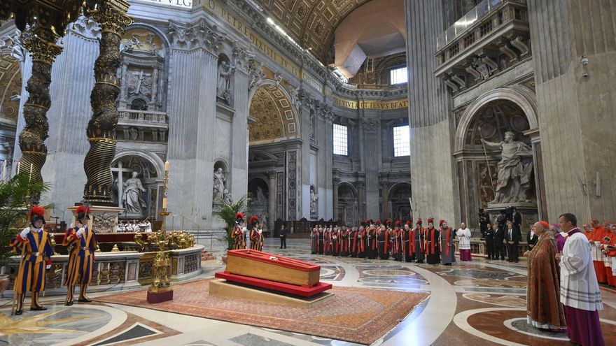 Javier Milei viajó a Roma pero no llegó a la despedida del papa Francisco