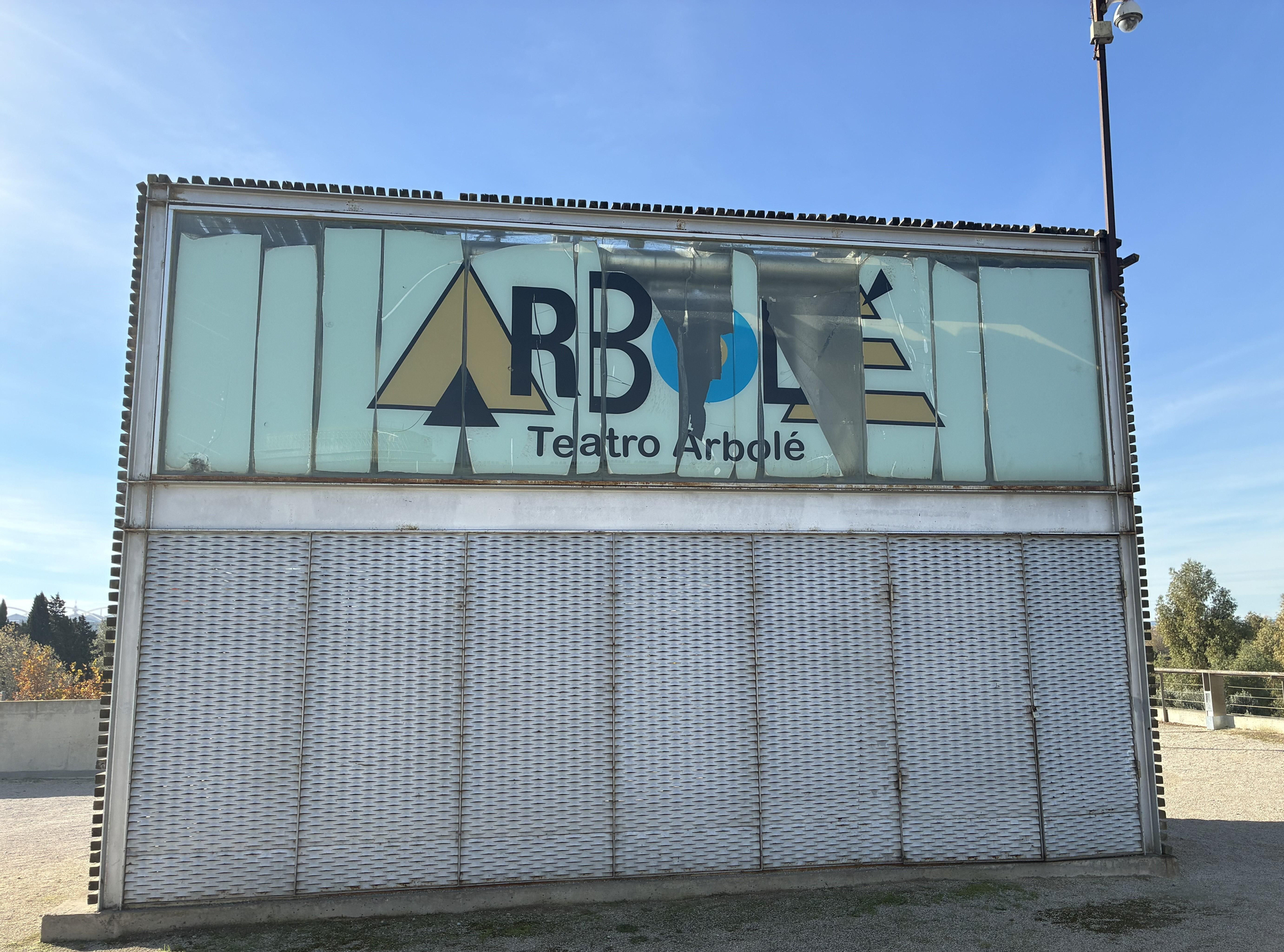 Cartel anunciador del Teatro Arbolé.