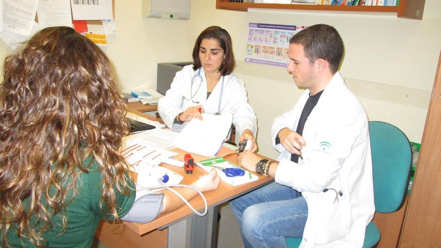 Extremadura apoya en la reunión del Ministerio la ampliación del cupo MIR a extracomunitarios