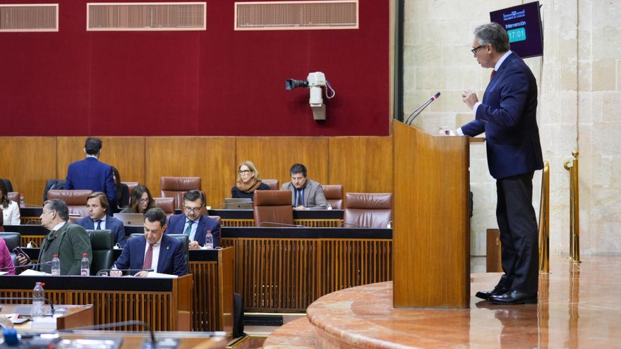 Vox deja aparcada ocho meses la iniciativa que registró en el Parlamento andaluz para "prohibir el velo islámico"