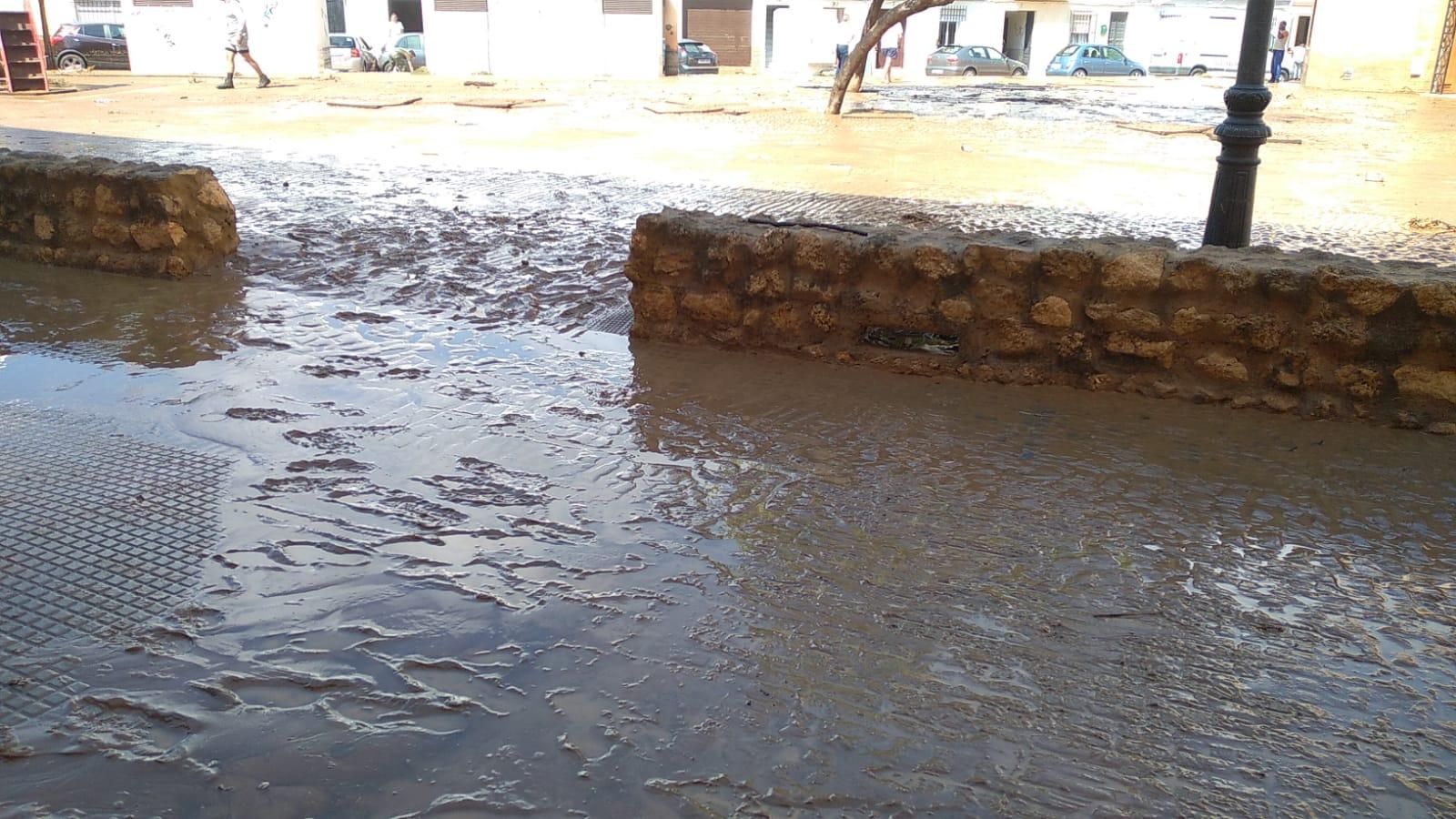 Plaza junto a la calle Triana de Lepe