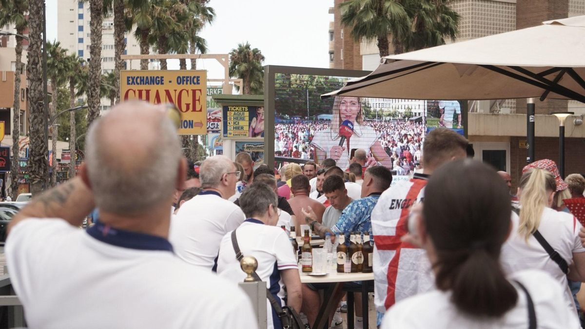 Hasta 50.000 litros de cerveza en los bares de Benidorm por el estreno de Inglaterra