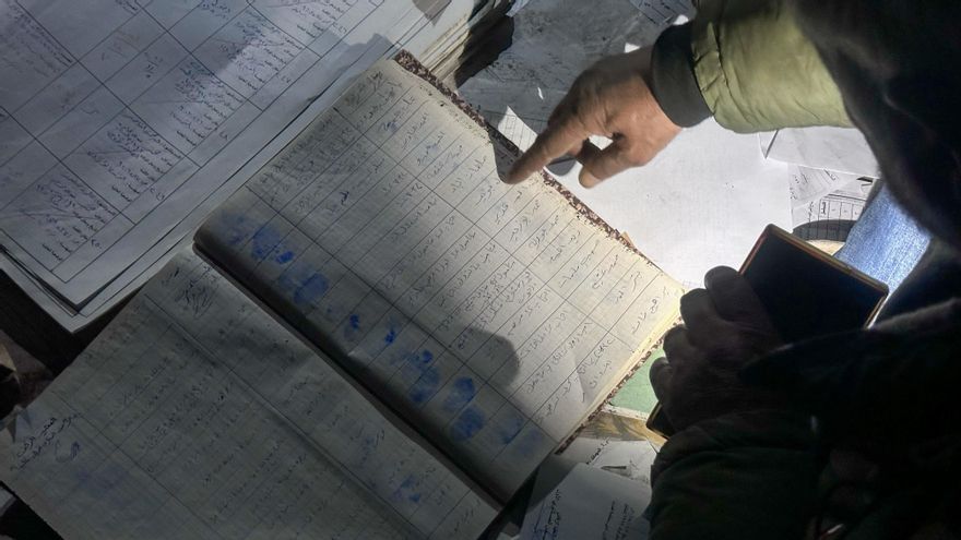 Los refugiados que esperan desde España noticias de sus familiares desaparecidos en Siria: "No sabemos si están vivos o muertos"