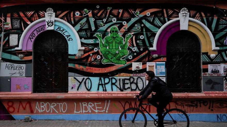 Chile amplía el confinamiento en Santiago ante el "preocupante" avance del coronavirus