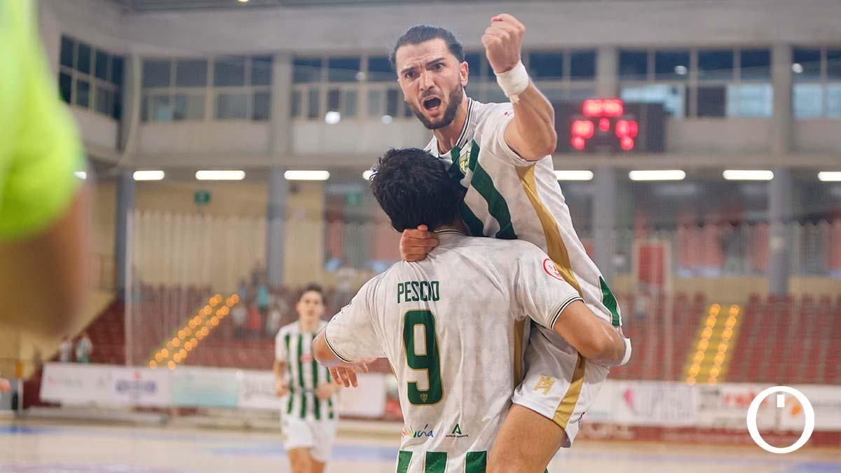 Zequi celebra un gol en el Córdoba Patrimonio de la Humanidad - Jimbee Cartagena