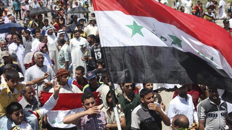 Decenas de miles de suníes protestan contra el Gobierno de Al Maliki