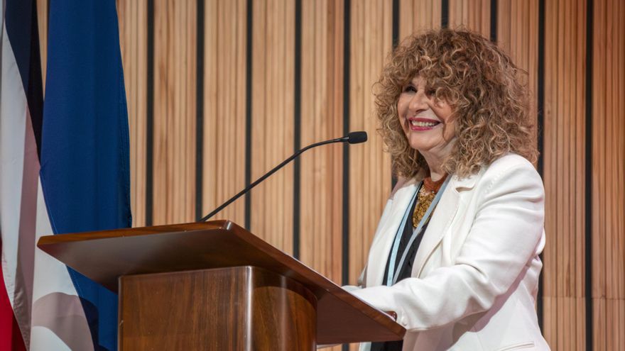Gioconda Belli recibe título honoris causa de la Universidad de Costa Rica
