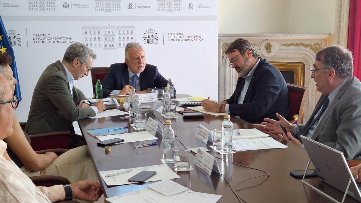 Reunión este miércoles, presidida por el ministro de Política Territorial y Memoria Democrática, Ángel Víctor Torres.