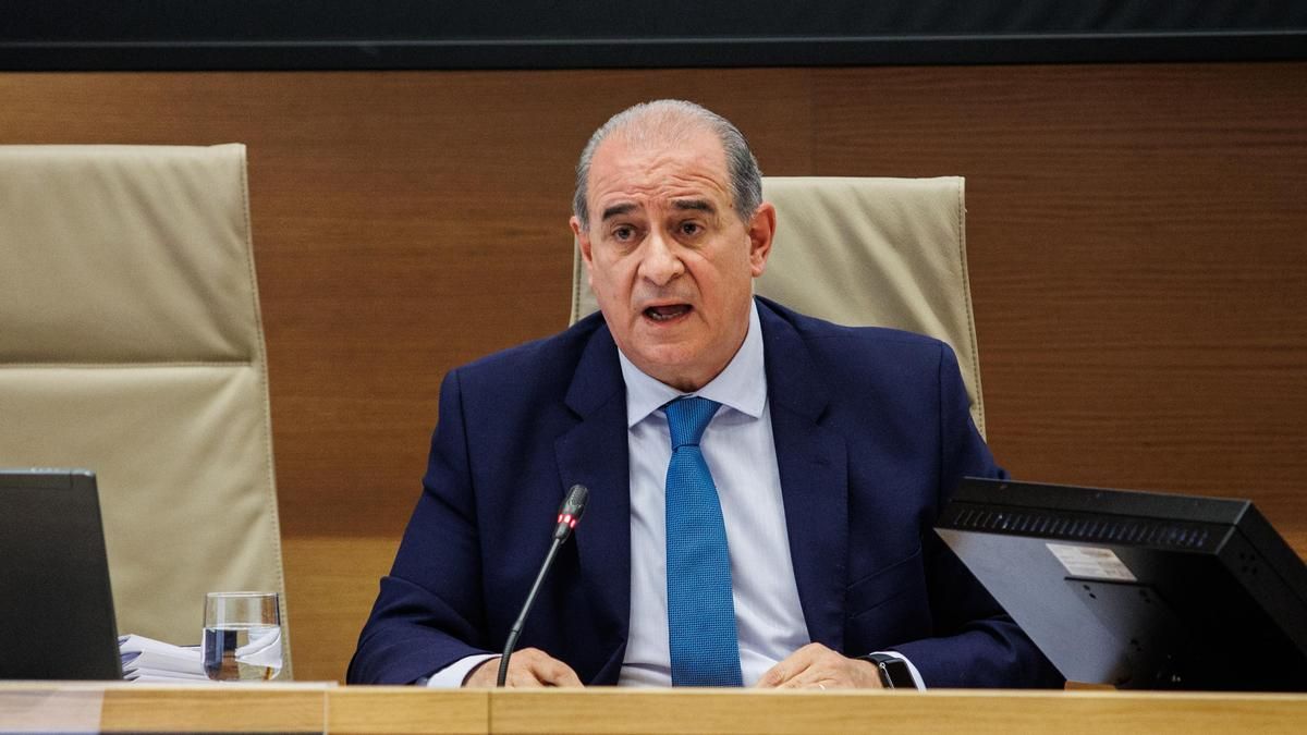 El director de la Policía cita a todos los mandos tras la crisis por la denuncia por acoso sexual contra el ex-DAO
