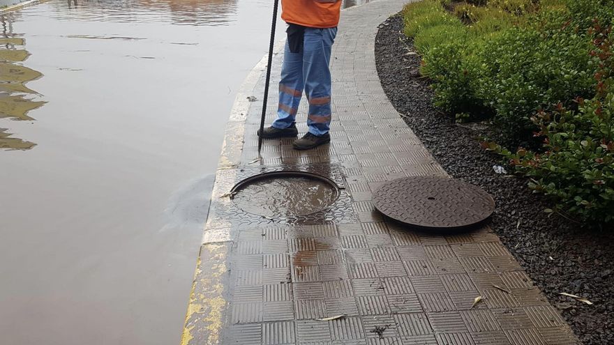 Desprendimientos, inundaciones y fallos eléctricos, entre las incidencias que deja la borrasca en Tenerife
