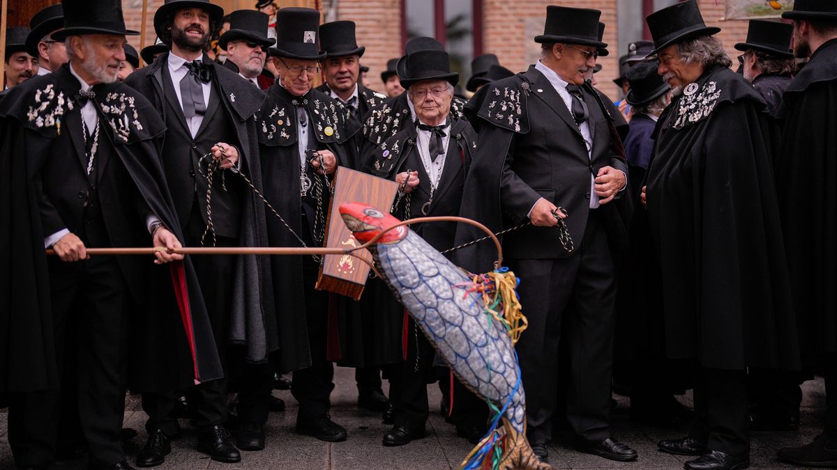 Recepción a la Alegre Cofradía del Entierro de la Sardina y la Peña del Boquerón