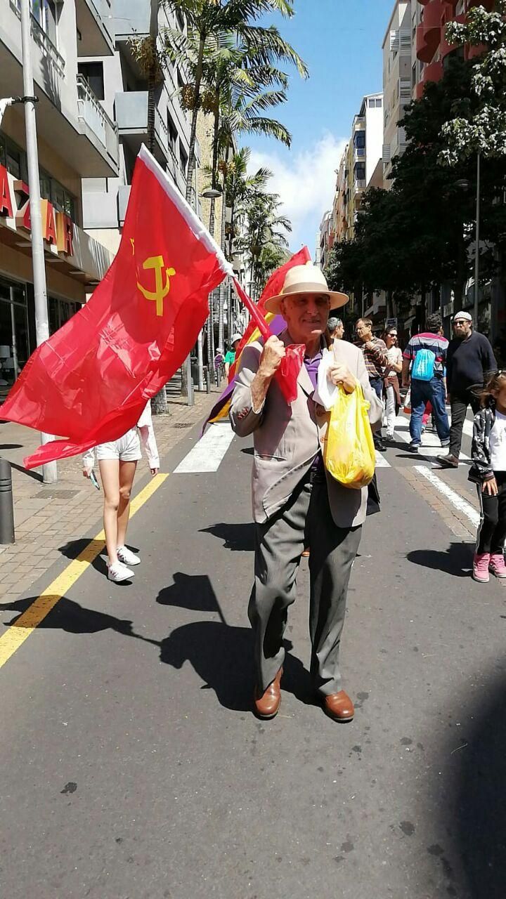 Manifestación del Primero de Mayo en las calles de Santa Cruz de Tenerife