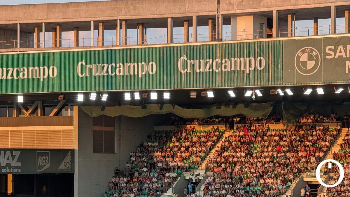 El Córdoba CF - Real Betis, con tensión hasta última hora por dos apagones