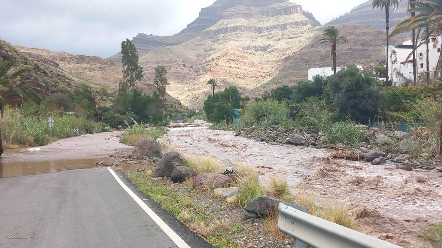 Aumento de caudal en varios barrancos a su paso por San Bartolomé de Tirajana (Gran Canaria)