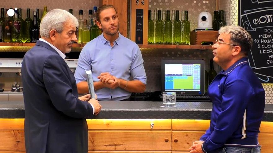 Jorge Javier saltó a 'First Dates' por su libro y avisó a Matías de que le menciona: "Prefiero que no lo lea"