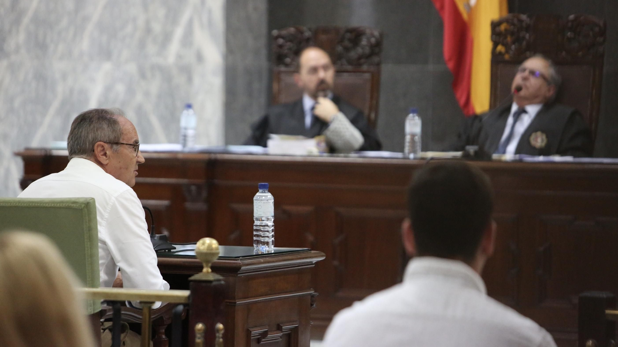 Juicio contra Salvador Alba (Alejandro Ramos).