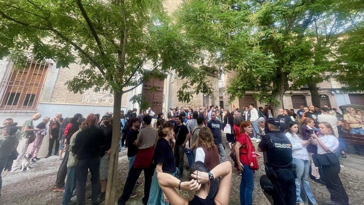 Rosario, la vecina de 80 años de Toledo que iba perder su vivienda, consigue negociar: "Pedimos al menos un año"