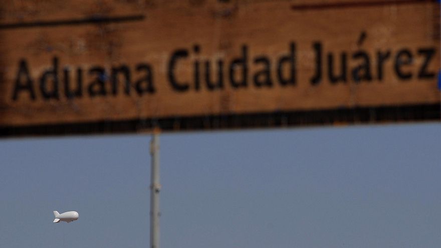 Un globo aerostático busca prevenir la muerte de migrantes en la frontera México-EE.UU.
