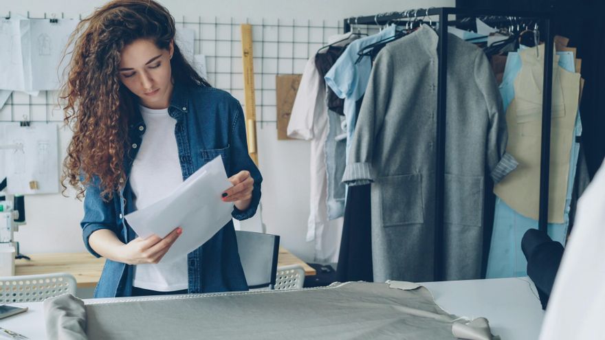 Las claves de un psicólogo para una vuelta al trabajo más llevadera: "Hay una relación insostenible y disfuncional con lo laboral"