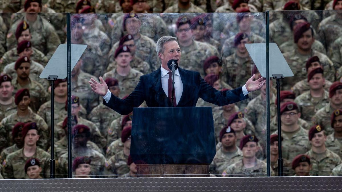 El secretario del Ejército de EEUU dimite y aumenta el vacío de liderazgo en medio de la guerra de Irán