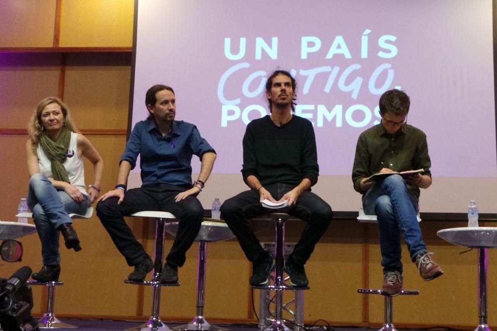 Acto de campaña de Podemos en Tenerife. (Foto: Moisés Pérez).
