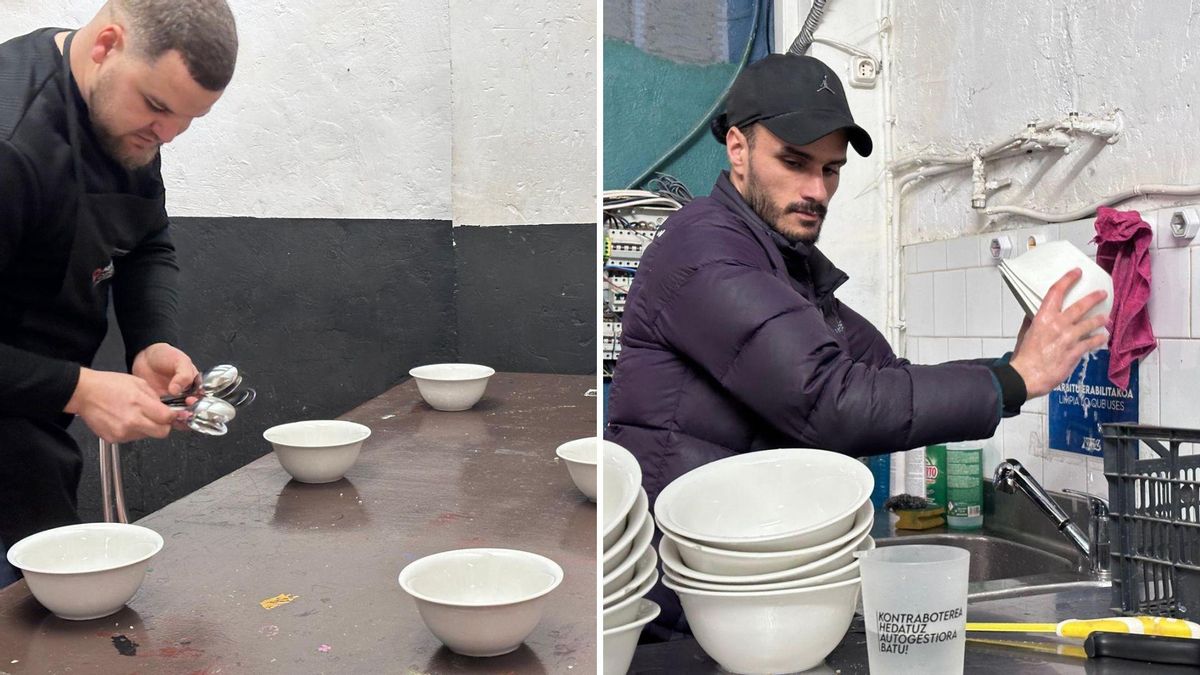 Dos inmigrantes que colaboran en el proyecto Dar Etxea preparando la mesa en Matalaz, uno de los comedores que gestiona el colectivo
