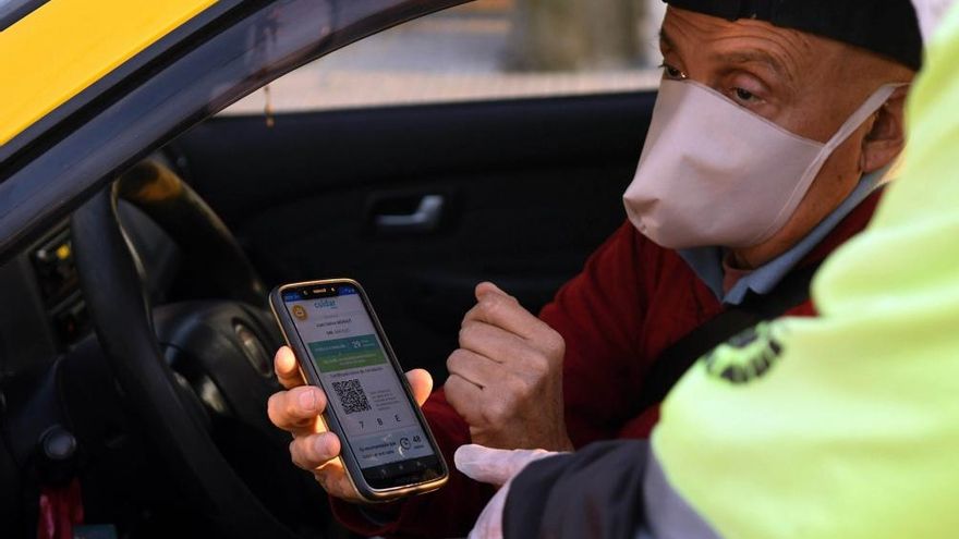 Trabajadores esenciales: ¿quiénes deben reempadronarse para renovar el Certificado Único Habilitante para Circular en Argentina y cómo se hace?