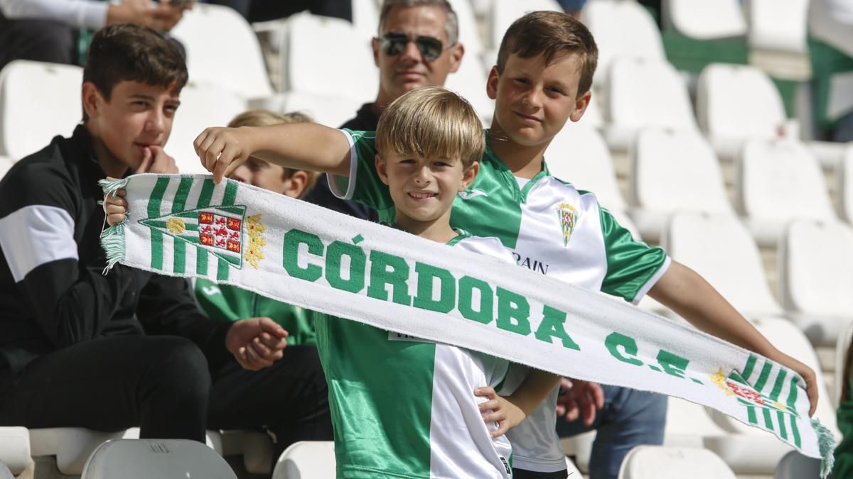 Grada Blanquiverde del Córdoba CF - Granada CF