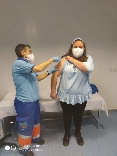 Arranca la vacunación de las trabajadoras de ayuda a domicilio