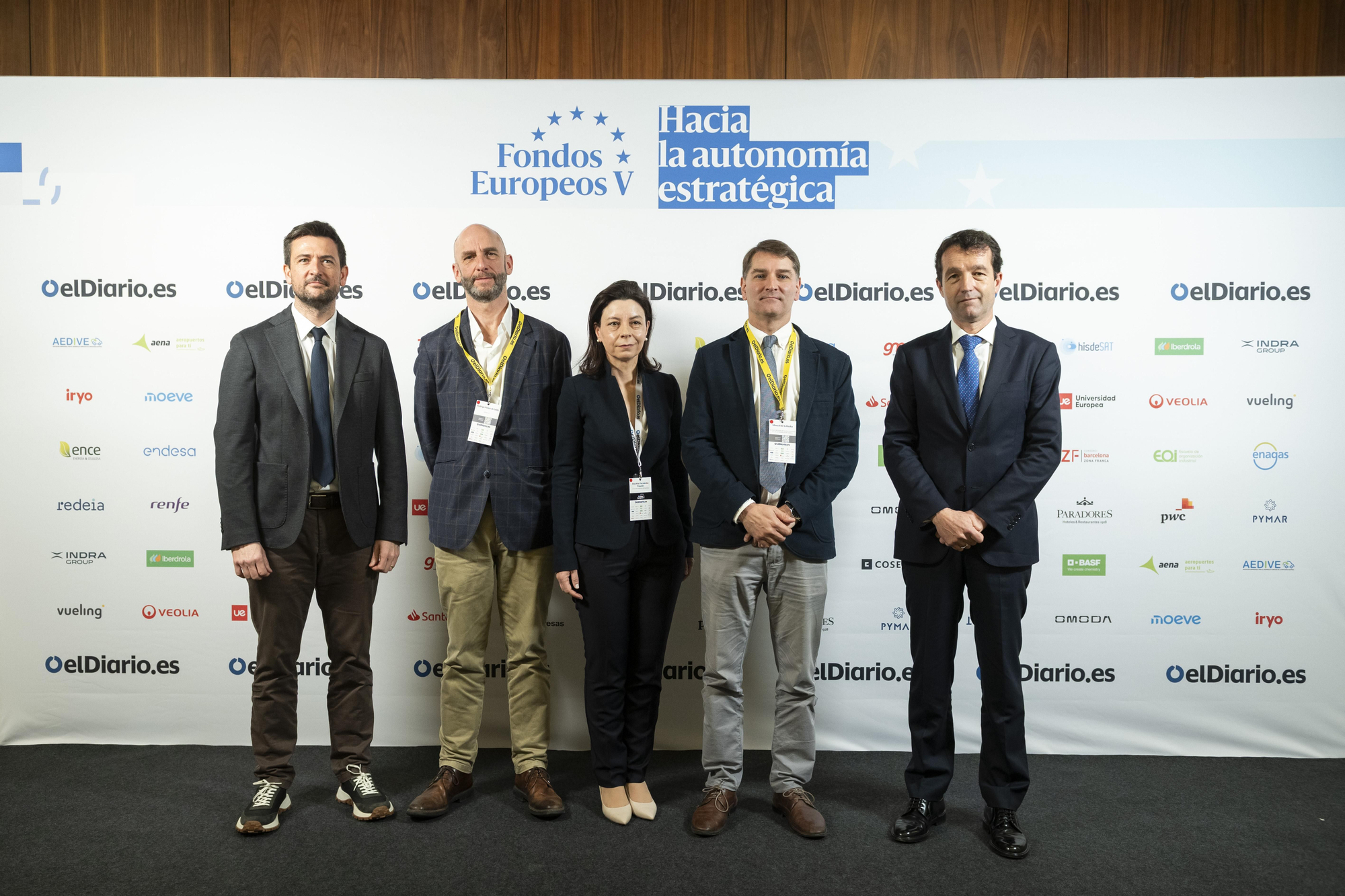 Oriol Aspachs, director de Economía Española de CaixaBank Research; Rodrigo Ponce de León, redactor jefe de Economía de elDiario.es; Ana Mar Fernández-Pasarín, catedrática de Ciencia Política y Administración Pública de la Universitat Autònoma de Barcelona; Manuel de la Rocha, secretario de Estado de Asuntos Económicos y G-20 de Presidencia del Gobierno; y Ángel Escribano, presidente ejecutivo de Indra
