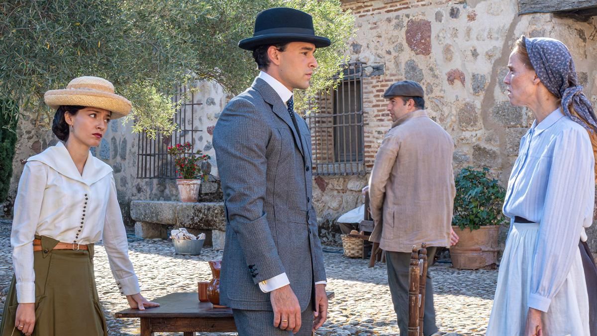 'La Promesa' avanza un reencuentro, la decisión de Curro sobre su futuro y el fin de un secreto esta semana en RTVE