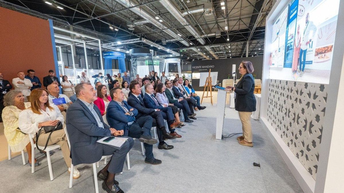 El Imdeec concede un millón en dos años al sector de la joyería para que se modernice