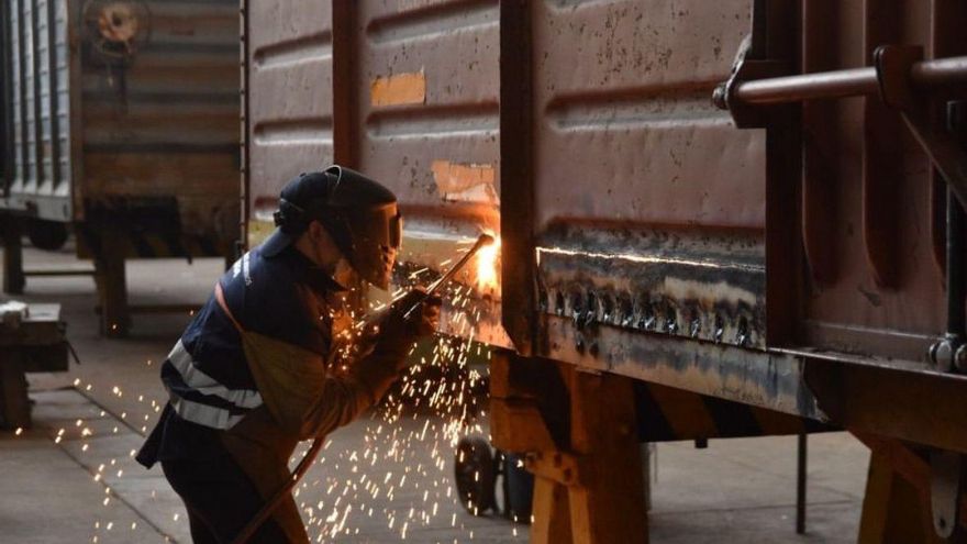 Fueron los talleres ferroviarios más grandes de Sudamérica y hoy sólo hay 44 trabajadores con un futuro incierto