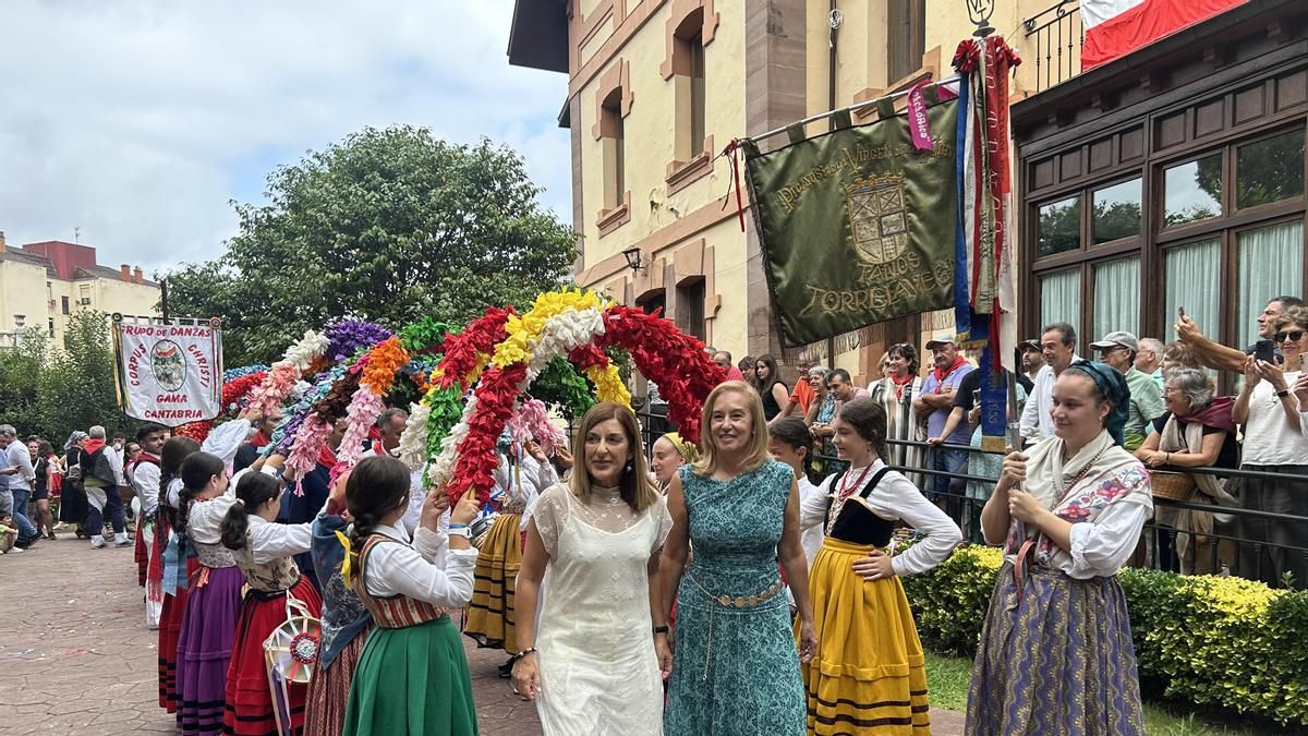 Buruaga dedica su discurso del Día de Cantabria a presumir de su gestión como presidenta:  "Lo mejor está por llegar"