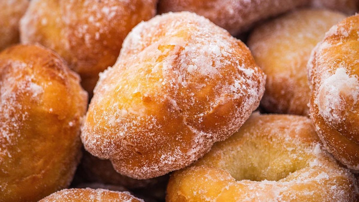 Flores, nuégados, hojuelas o hornazo, los platos manchegos para que el carnaval también llegue a las mesas