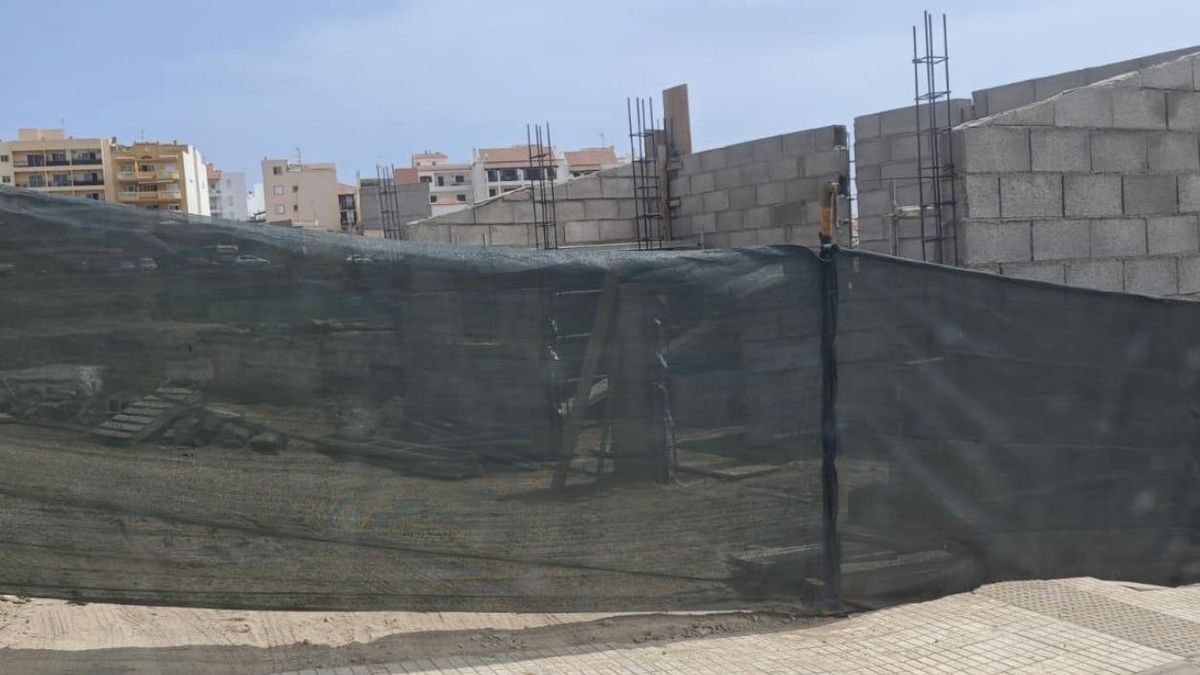 Obras en la parcela de la esposa de Fraga, el alcalde de Adeje, en suelo rústico de protección natural
