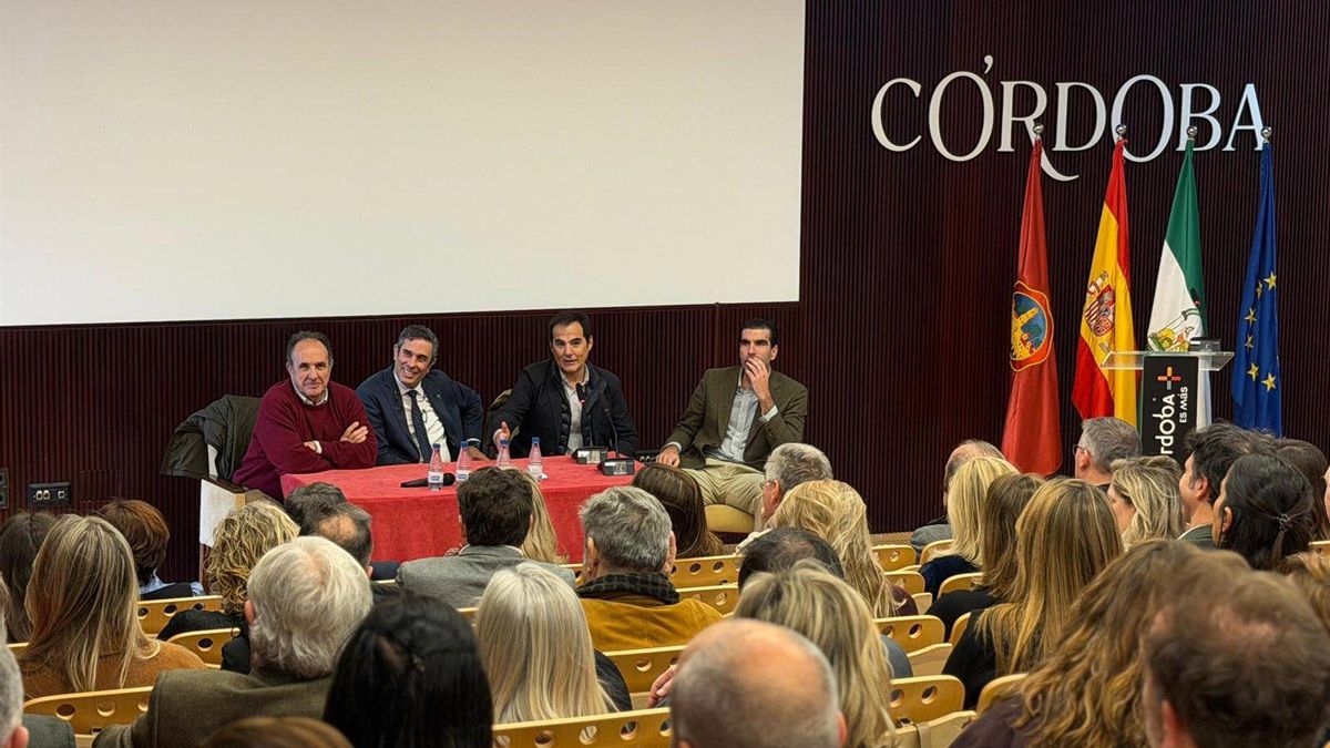 Nieto destaca la colaboración de los jueces andaluces para implantar la reforma del sistema judicial