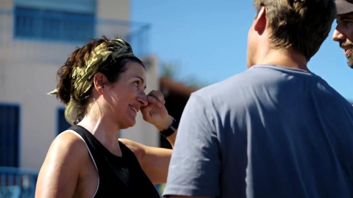 Gotzon estrenó 'Cazadores de imágenes' con Silvia Abril nadando junto a un tiburón ballena: "Me quedé paralizada"