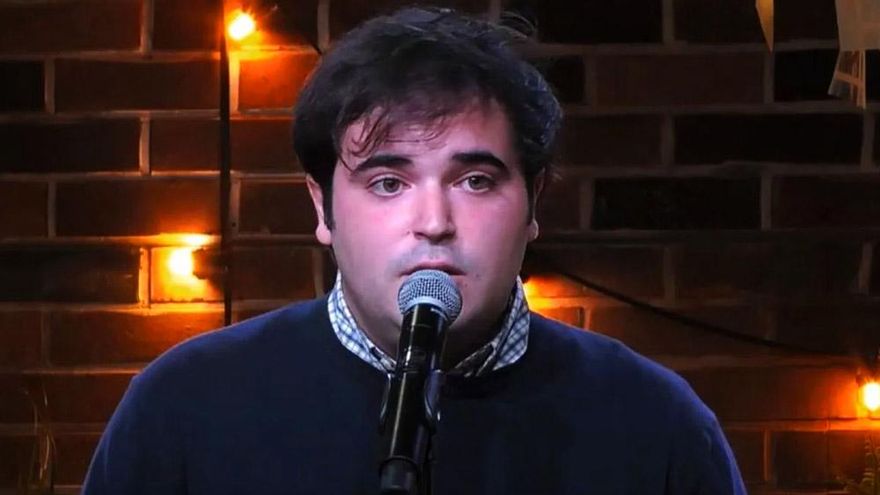 El artista Marcelo Criminal presenta en 'First Dates' la canción que ha compuesto para el programa